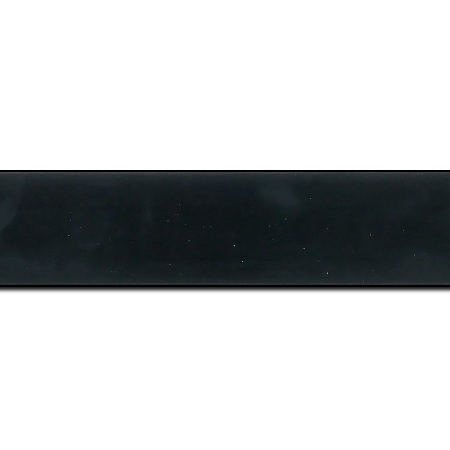 Cadre  bois noir — 81 x 65