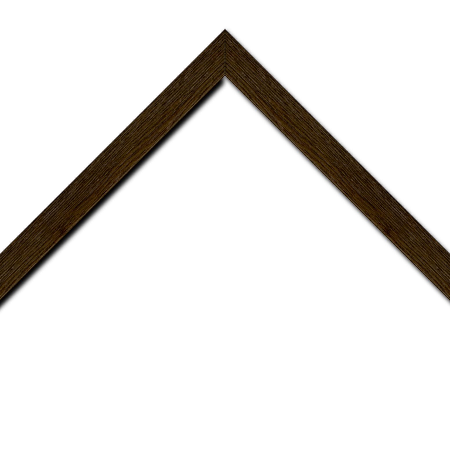 Baguette bois profil plat largeur 3cm , couleur chocolat (veines du bois apparentes , essence du bois : pin )