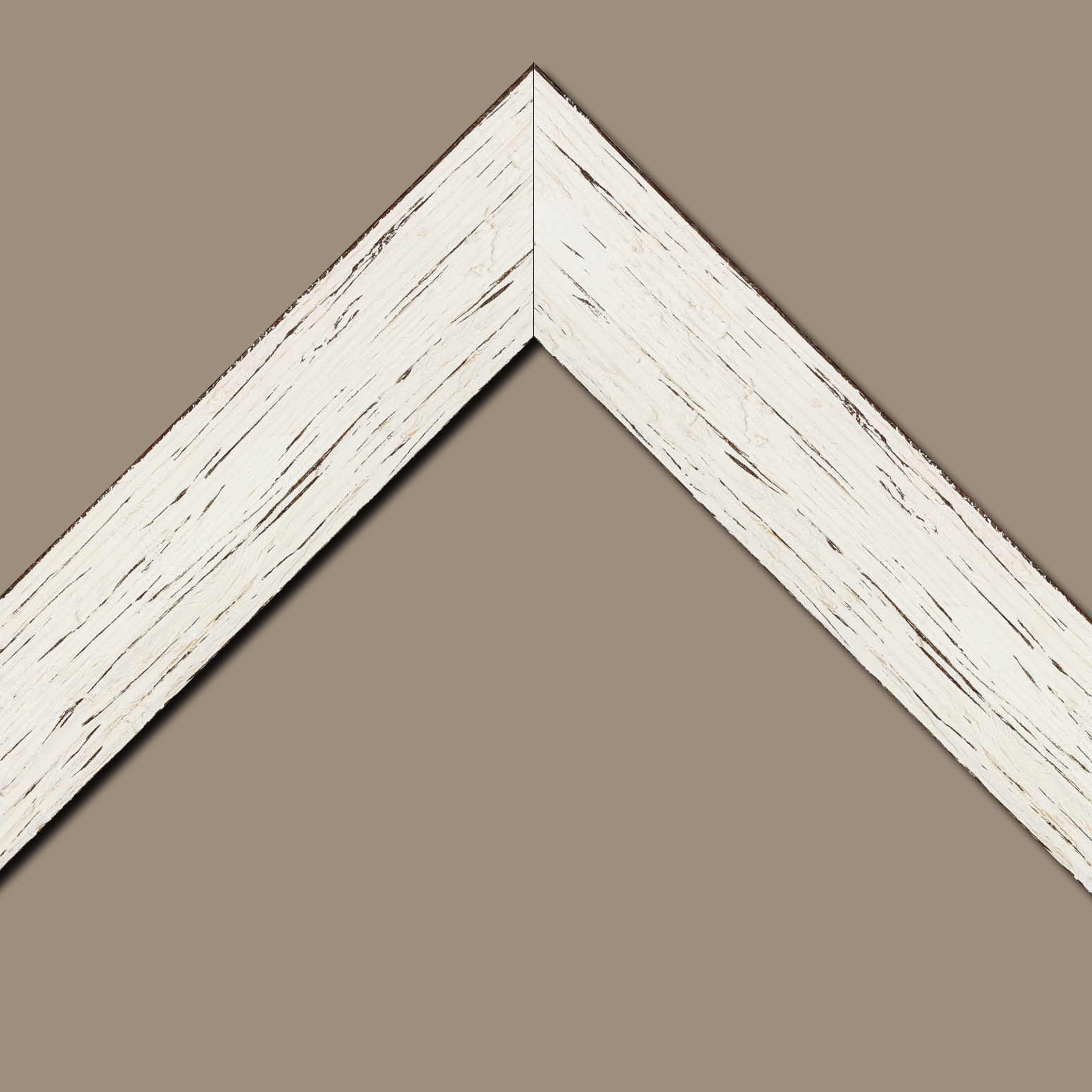 Baguette bois profil plat largeur 6.7cm couleur blanchie finition aspect vieilli antique