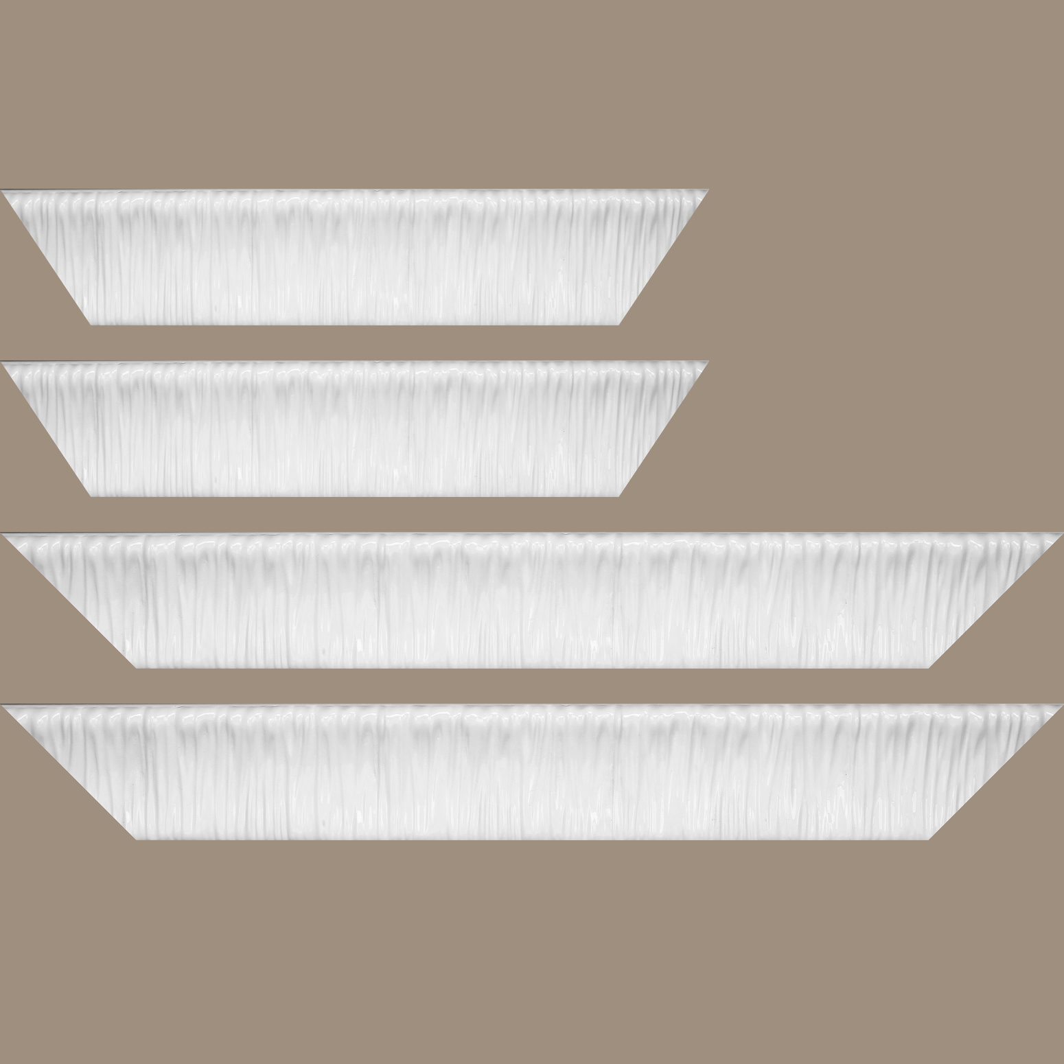 Baguette bois profil incurvé largeur 6.6cm blanc laqué effet plissé - 59.4x84.1