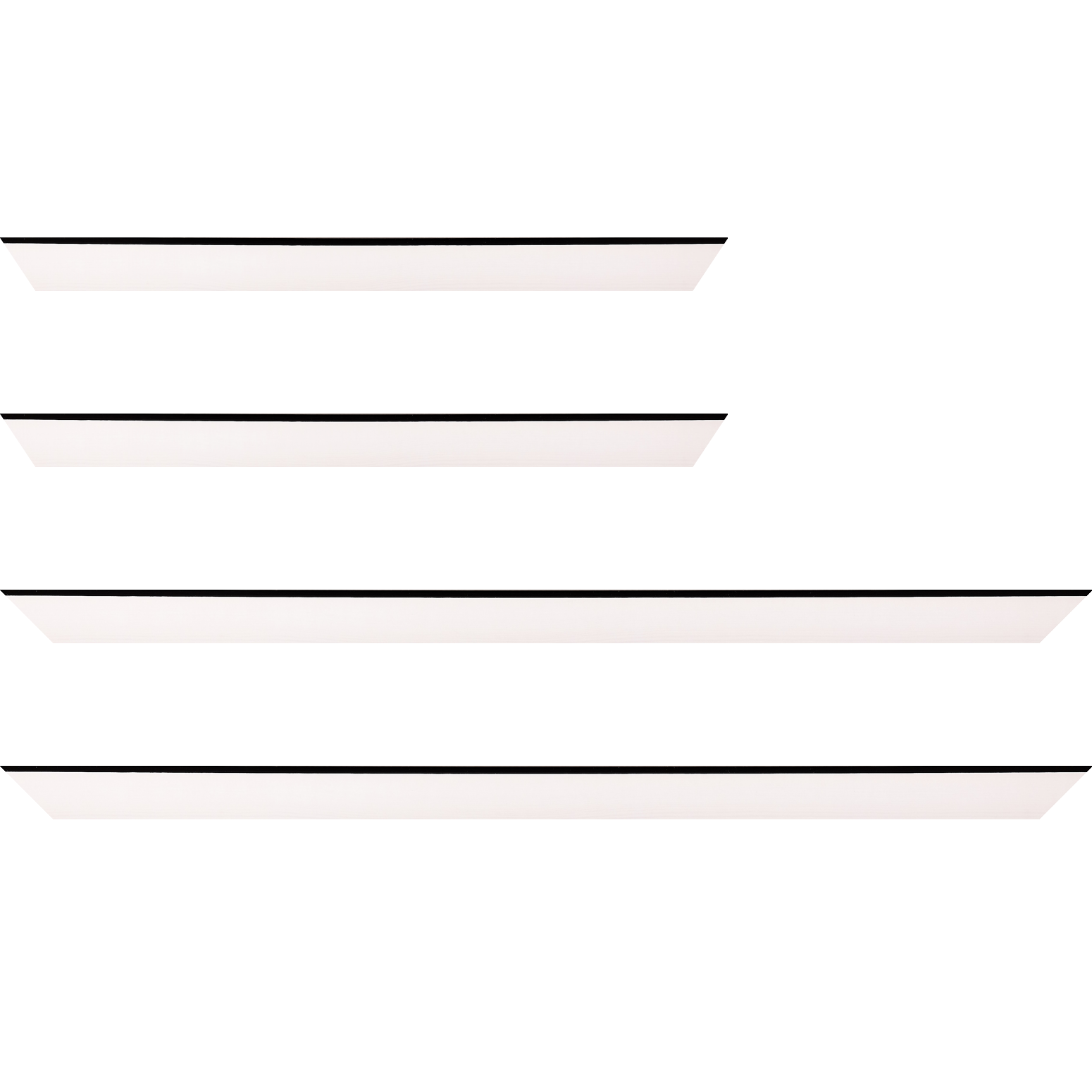 Baguette bois profil arrondi en pente plongeant largeur 2.4cm couleur crème satiné,veine du bois  apparent (pin) , angle du cadre extérieur filet noir