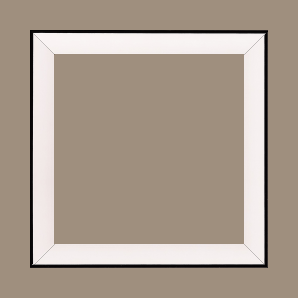 Cadre bois profil arrondi en pente plongeant largeur 2.4cm couleur crème satiné,veine du bois  apparent (pin) , angle du cadre extérieur filet noir - 29.7x42