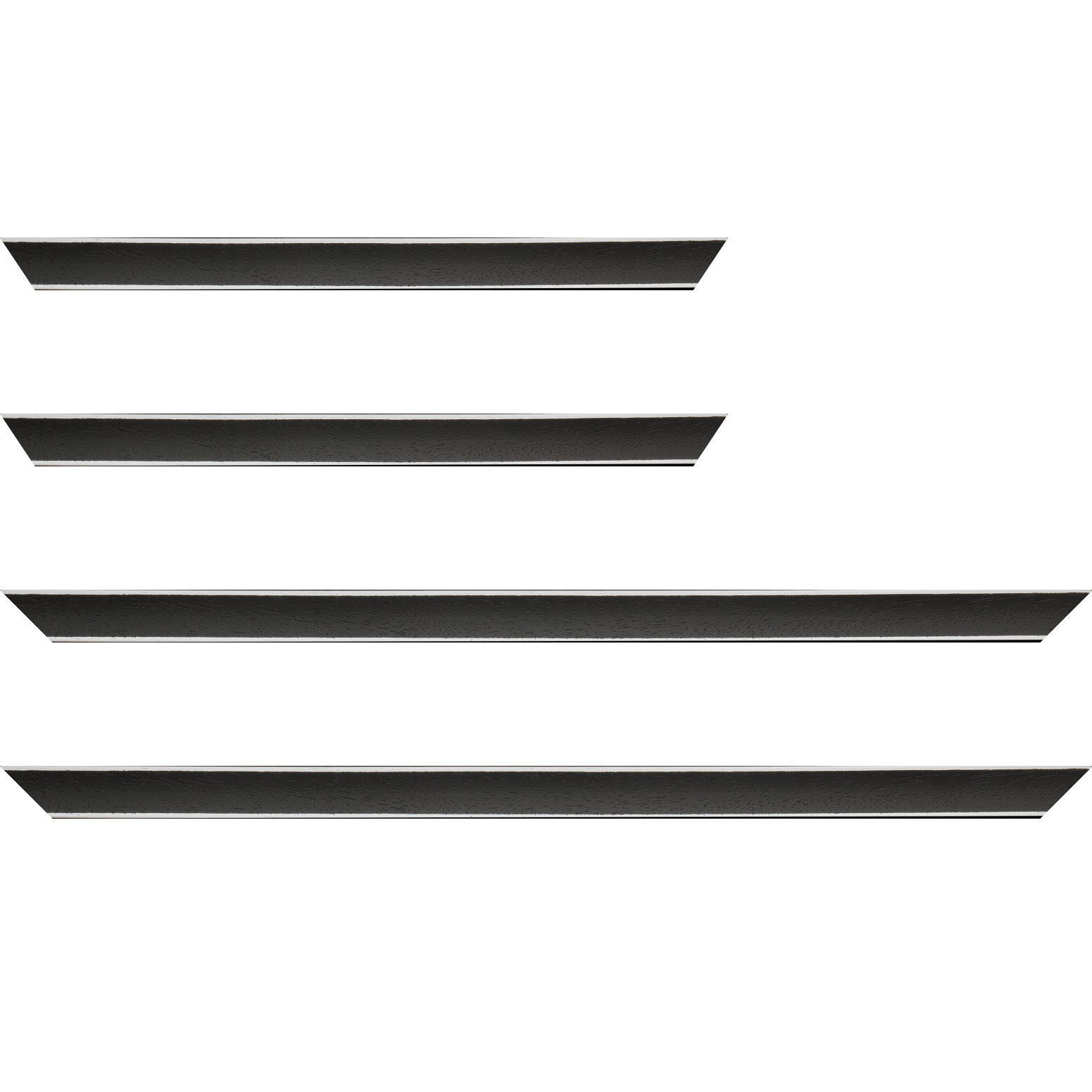 Baguette bois profil concave largeur 2.4cm couleur noir satiné arêtes essuyés blanchies de chaque coté
