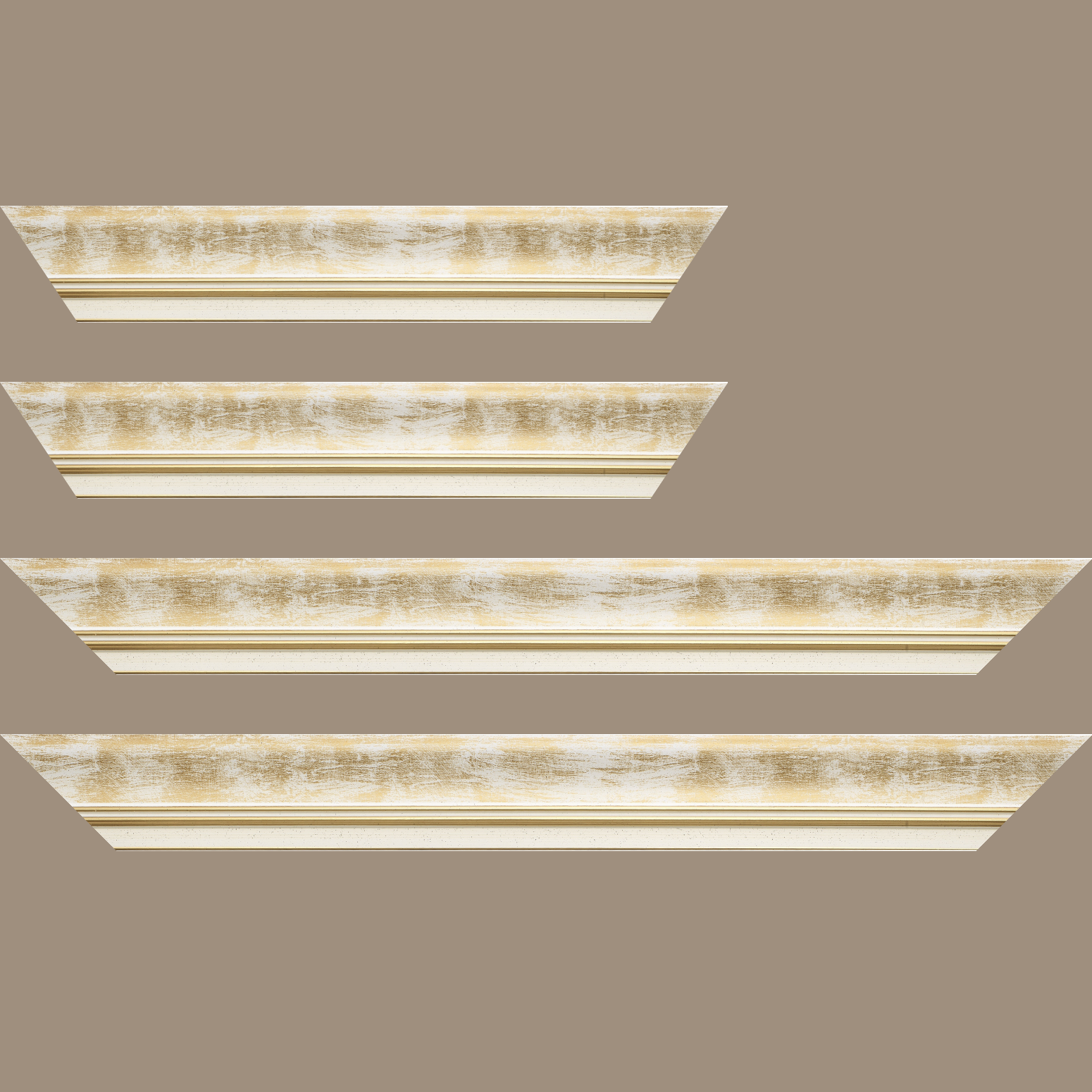Baguette bois profil incurvé largeur 5.7cm de couleur blanc fond or marie louise blanche mouchetée filet or intégré