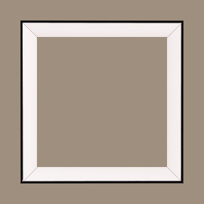 Cadre bois profil arrondi en pente plongeant largeur 2.4cm couleur crème satiné,veine du bois  apparent (pin) , angle du cadre extérieur filet noir - 15x21