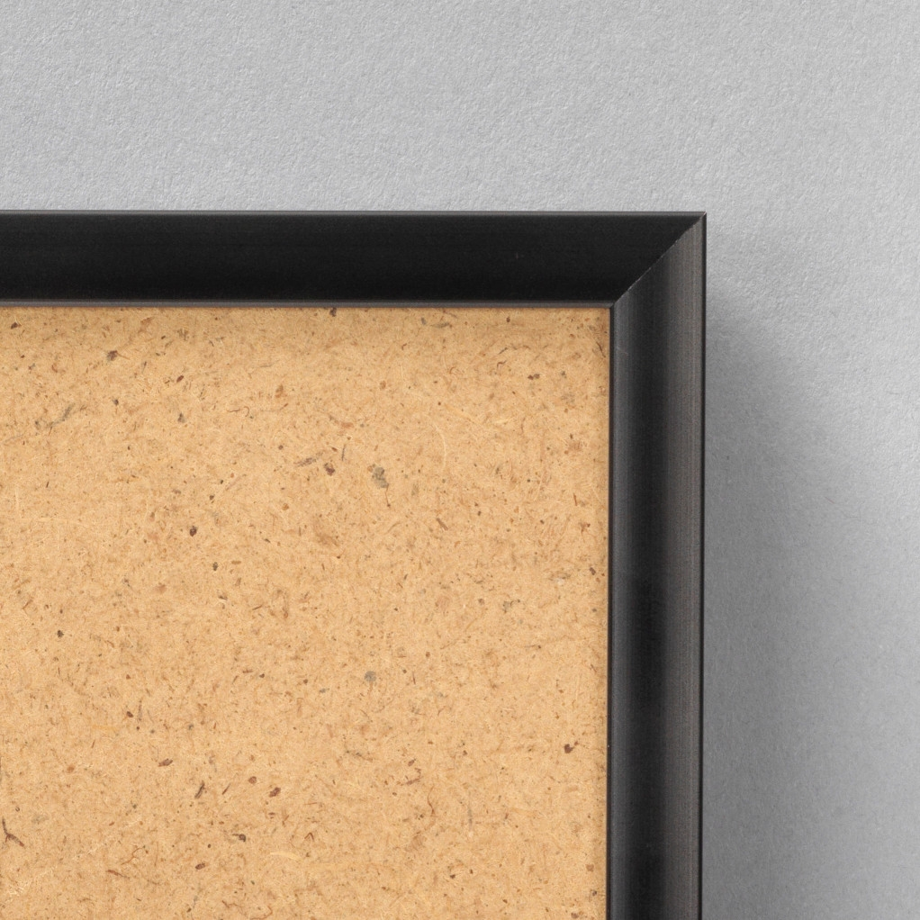 Cadre cadre aluminium dimensions 50x100cm profil méplat de largeur 9mm épaisseur 2,1cm de couleur noir mat complet (plexi normal + attache de suspension dans les 2 sens serties dans l'isorel)  tournettes rivetées dans l'isorel pour une mise en place du sujet très rapide et très simple.  cadre livré unitairement sous film de protection. - 50x100 Cadre cadre aluminium dimensions 50x100cm profil méplat de largeur 9mm épaisseur 2,1cm de couleur noir mat complet (plexi normal + attache de suspension dans les 2 sens serties dans l'isorel)  tournettes rivetées dans l'isorel pour une mise en place du sujet très rapide et très simple.  cadre livré unitairement sous film de protection. - 50x100